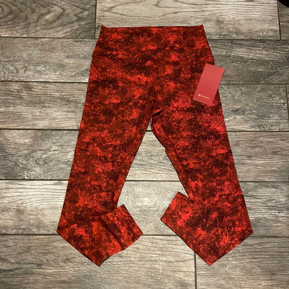 NWT Lululemon Lunar New Year Align leggings